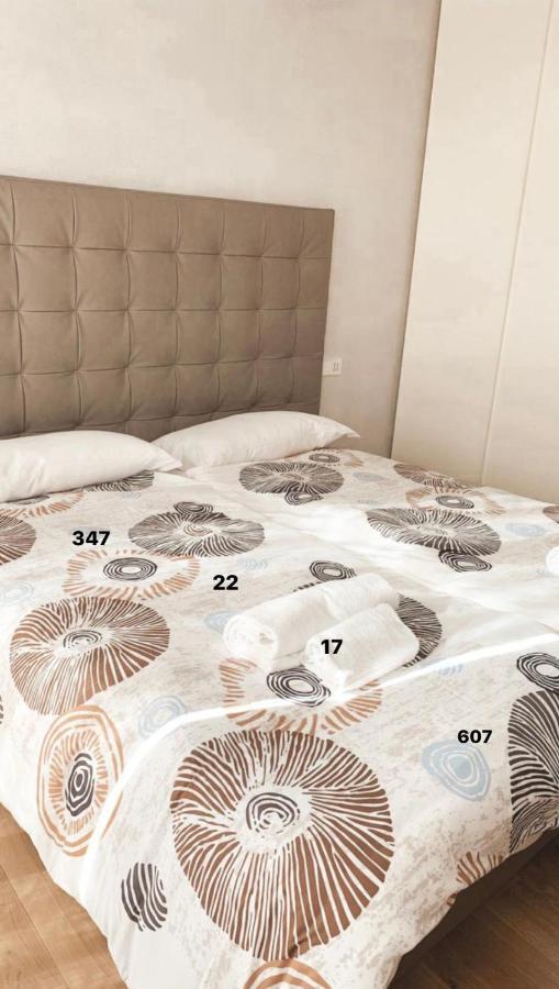Azapartments Treviso Luaran gambar