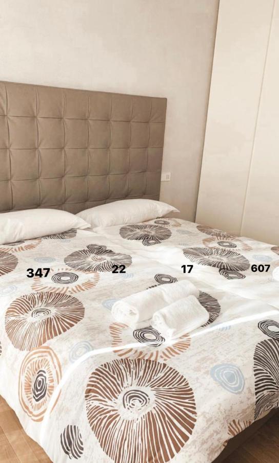 Azapartments Treviso Luaran gambar